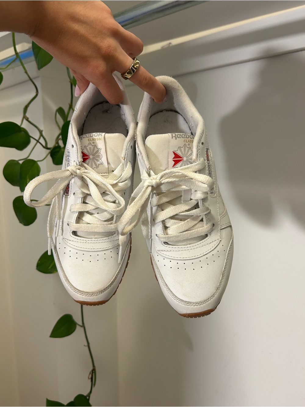Reebok White Leather Low-Top Sneakers with Red Accent